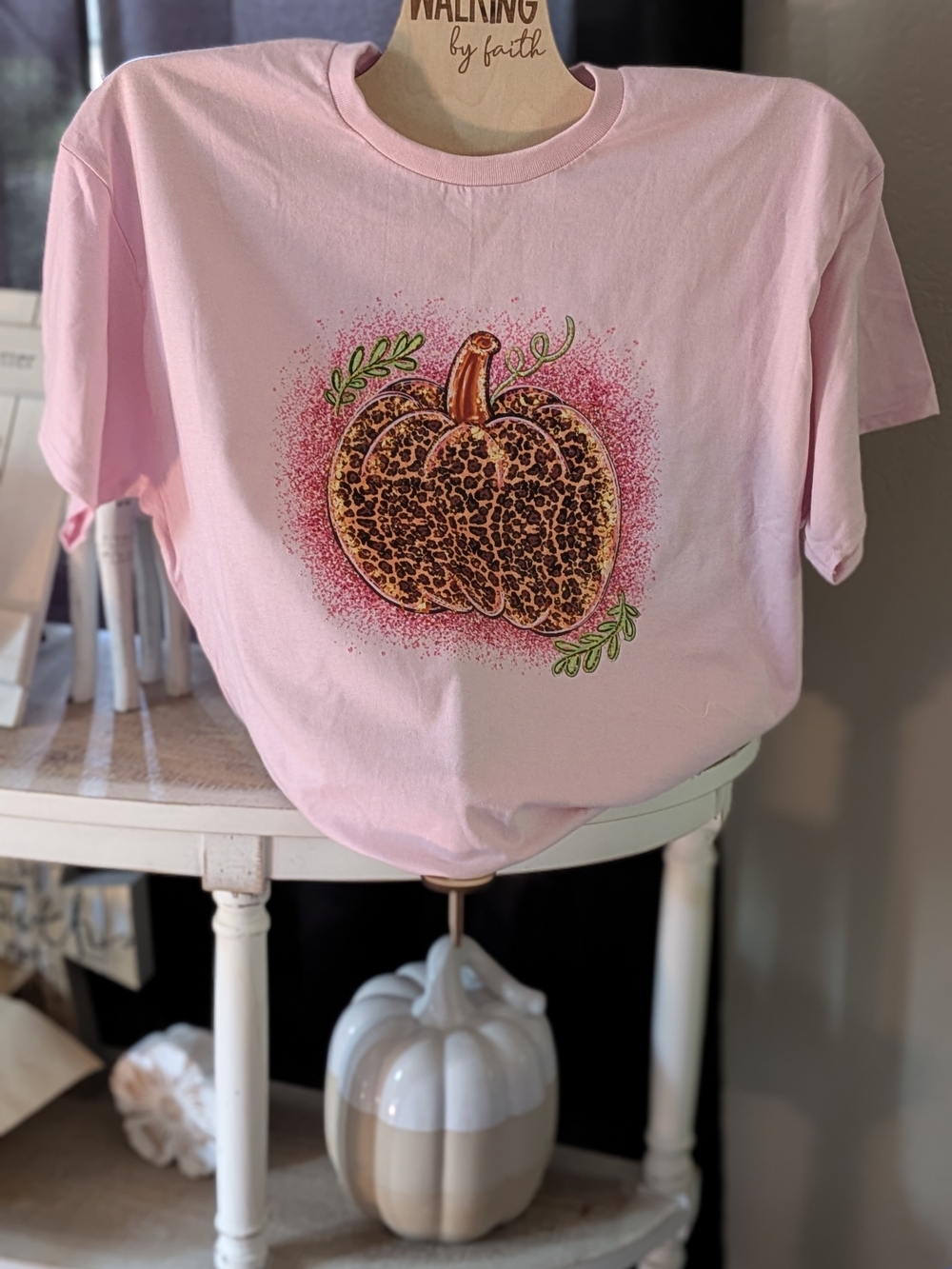 Gildan Pink Short Sleeve Tee with Leopard-Print Pumpkin Graphic